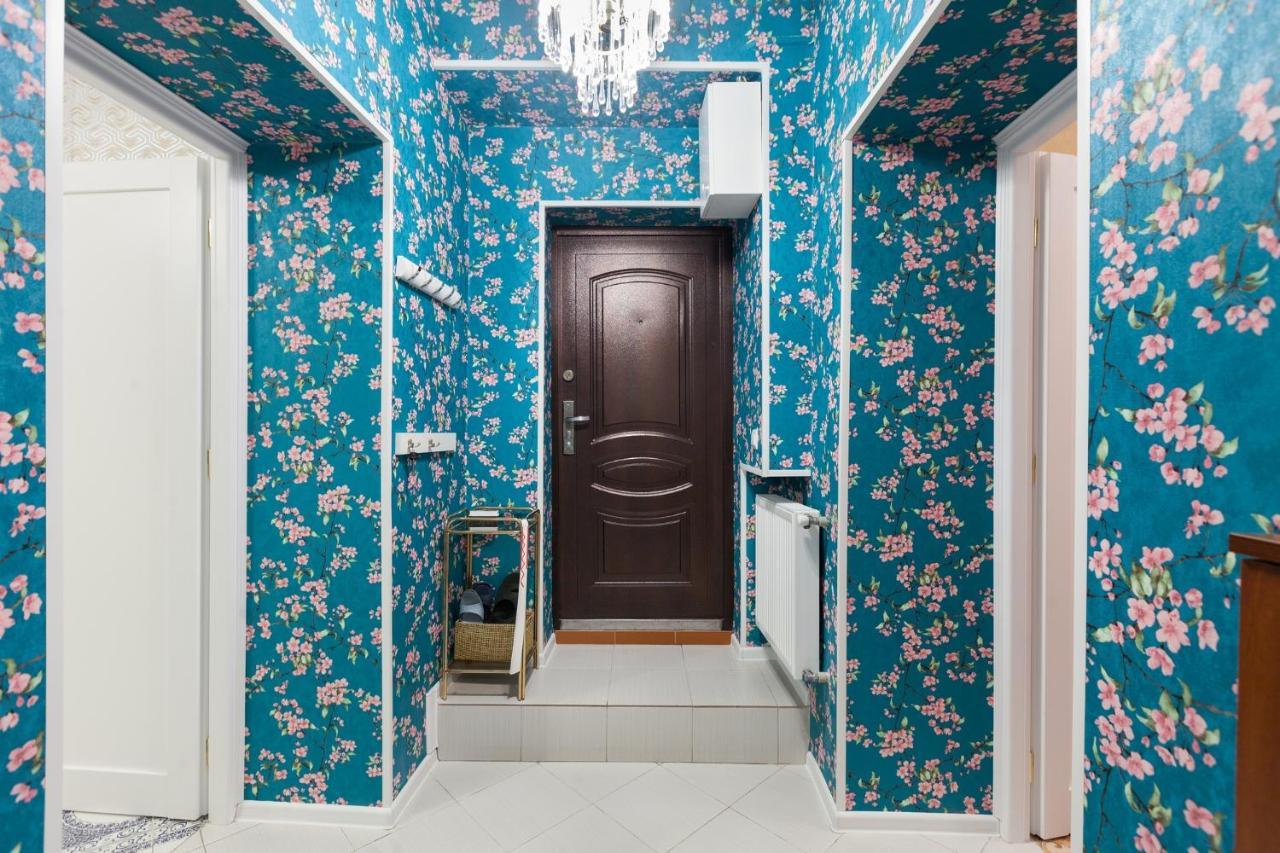Apartments Leopolli Near Opera House Lviv Bagian luar foto